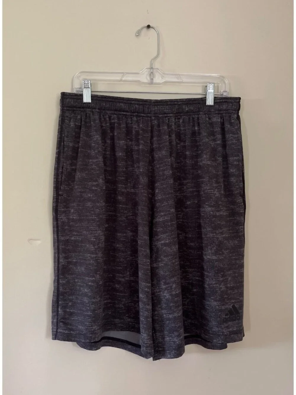 Adidas Mens XLarge Black And Gray Activewear Shorts Elastic Waist Slit Pockets